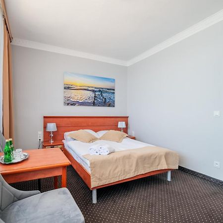 Hotel Wodnik Twoj Hotel Z Widokiem Na Morze Ustronie Morskie Esterno foto
